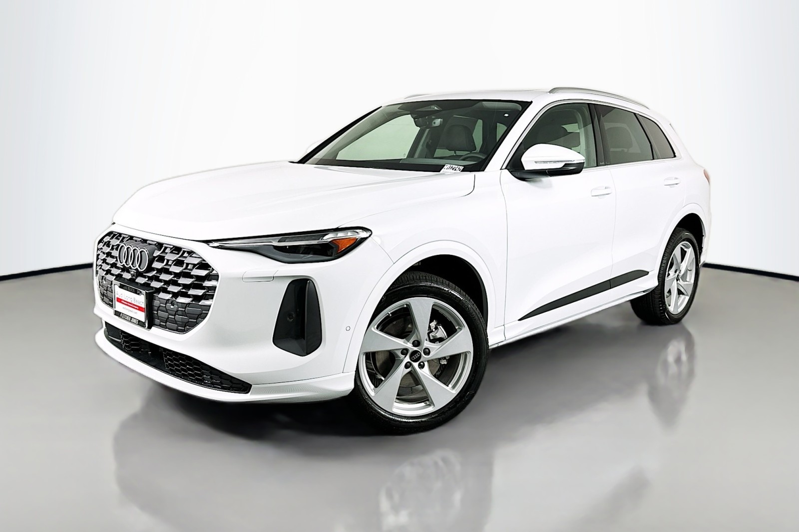 2025 Audi New Q5 Premium Plus's photo