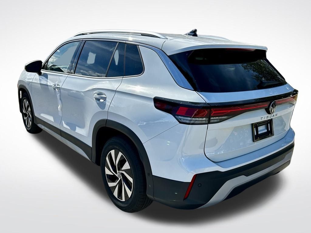 2026 Volkswagen Tiguan S photo 4