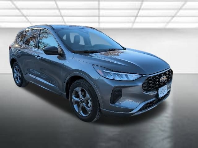 2023 Ford Escape ST-Line's photo