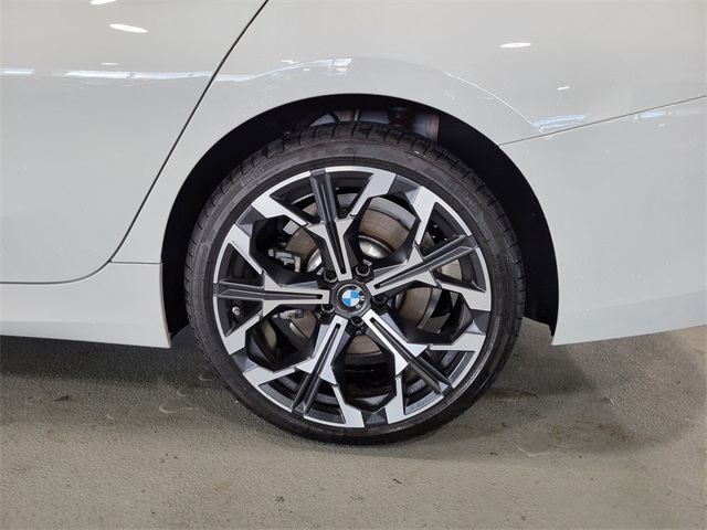 2025 Bmw 330i photo 25