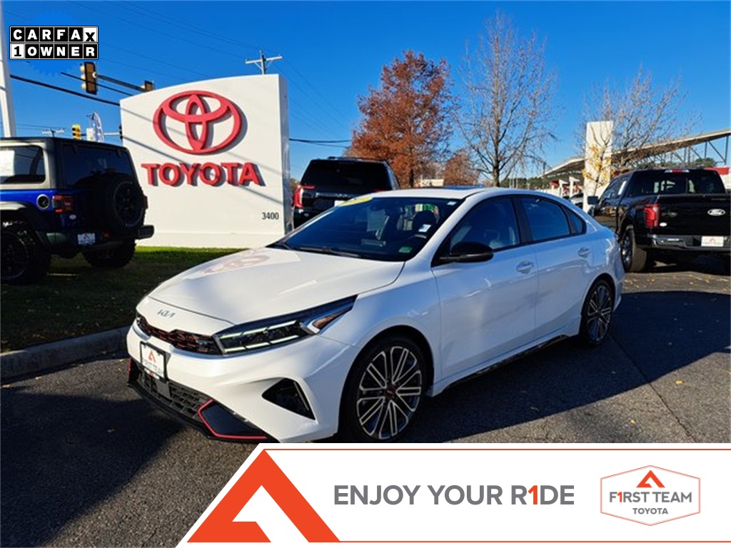 2023 Kia Forte GT's photo