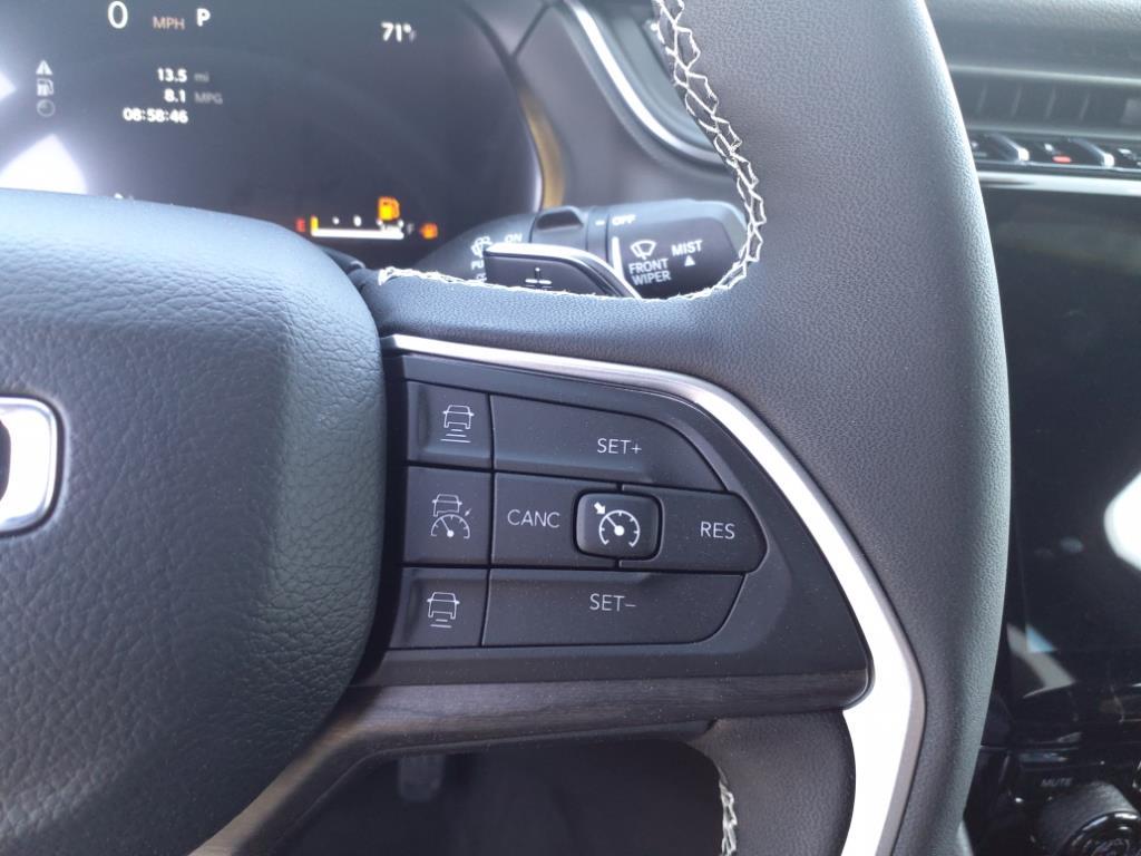 2025 Jeep Grand Cherokee Limited photo 11