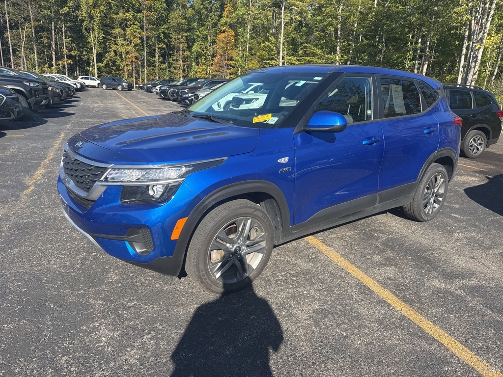 2021 Kia Seltos LX photo 3