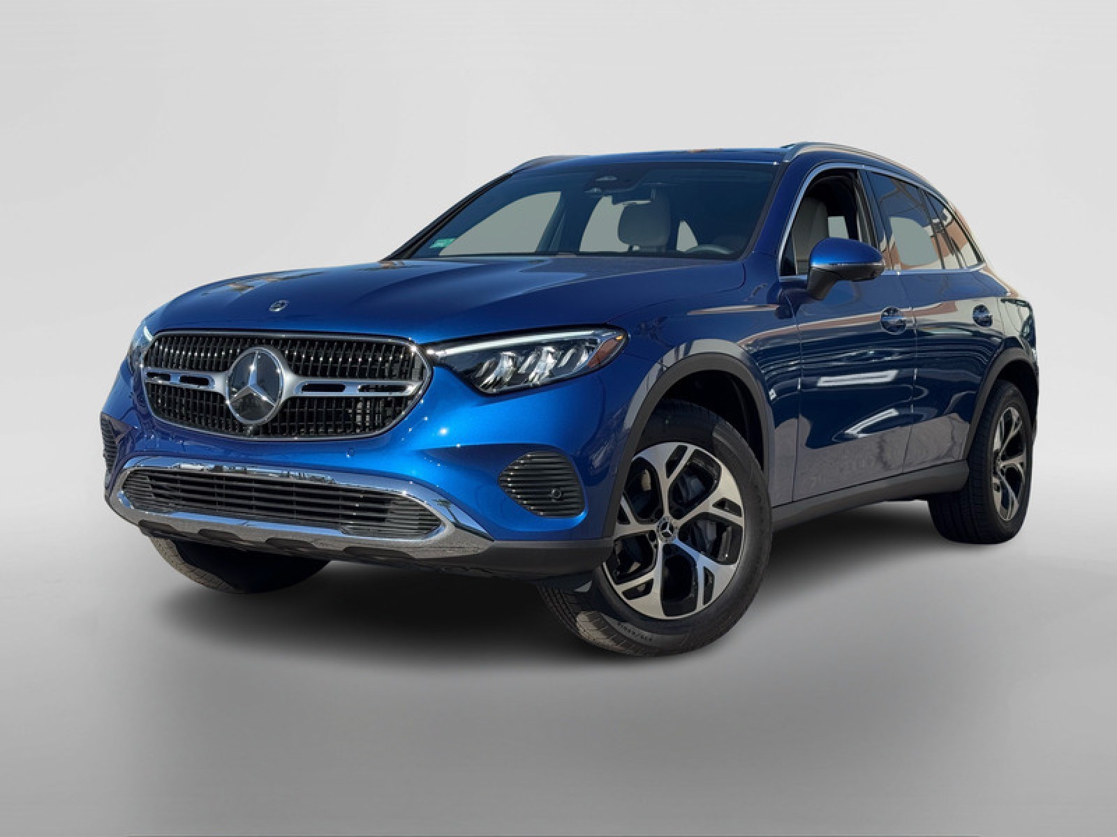 2026 Mercedes-Benz GLC Base's photo