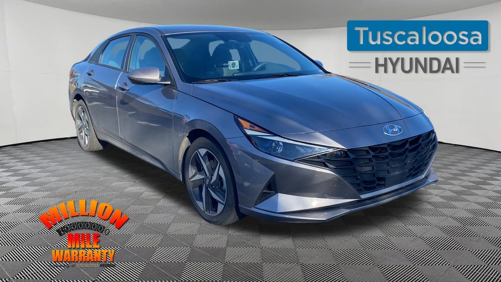 2023 Hyundai Elantra SEL's photo