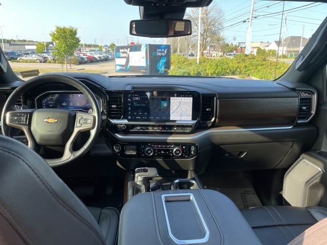 2022 Chevrolet Silverado 1500 High Country photo 12