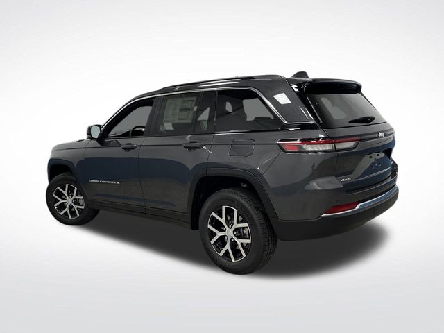 2025 Jeep Grand Cherokee Limited photo 2