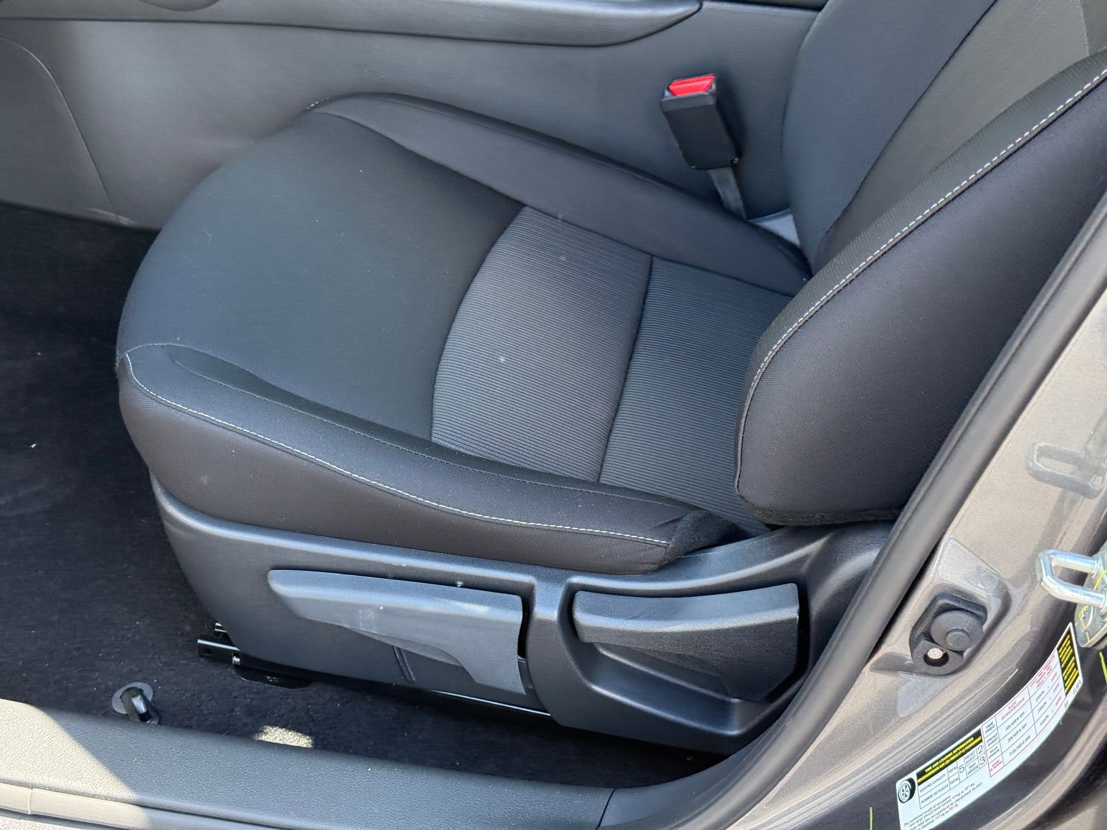 2025 Nissan Sentra SV photo 4