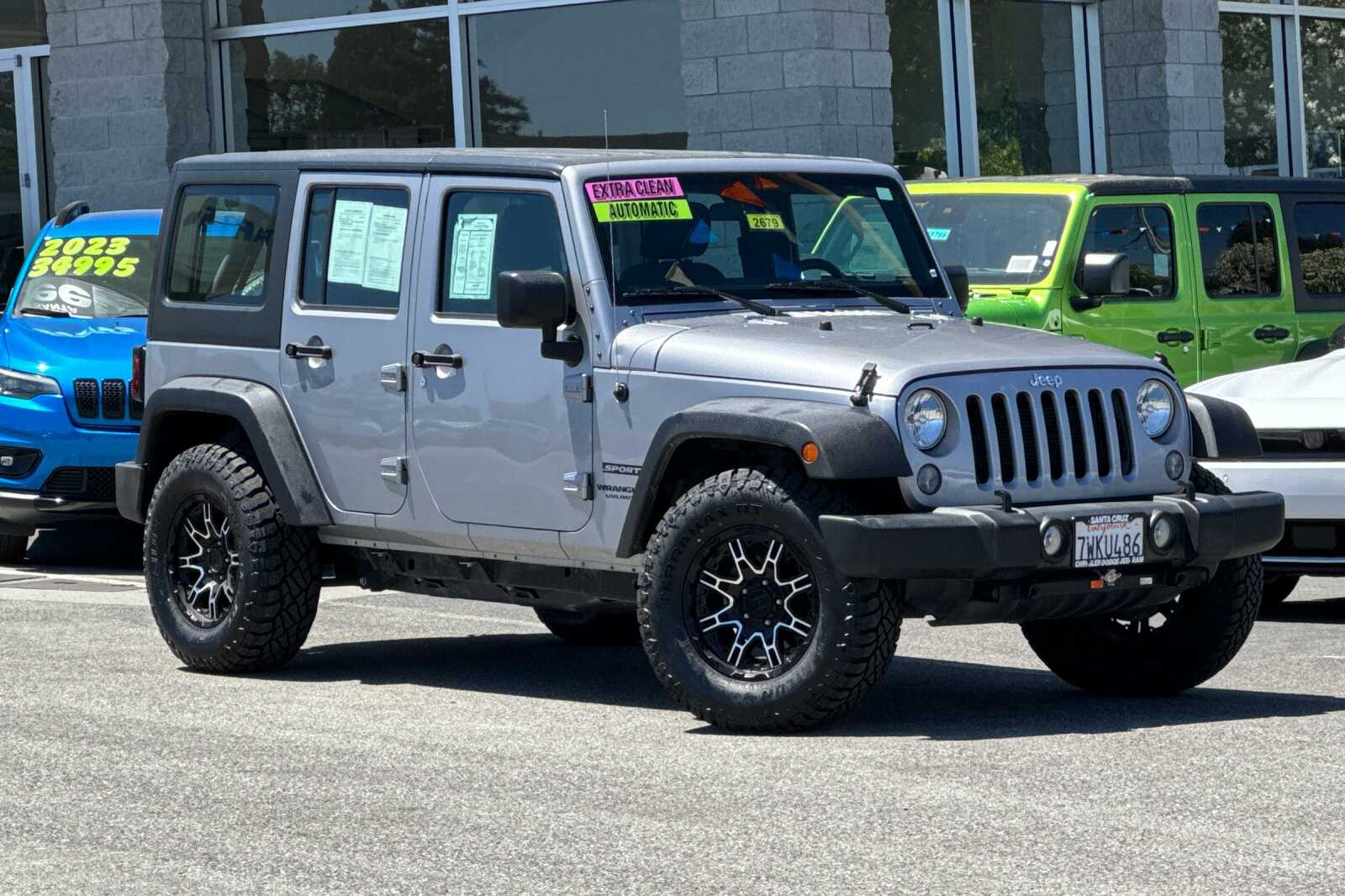2017 Jeep Wrangler Unlimited Sport photo 2