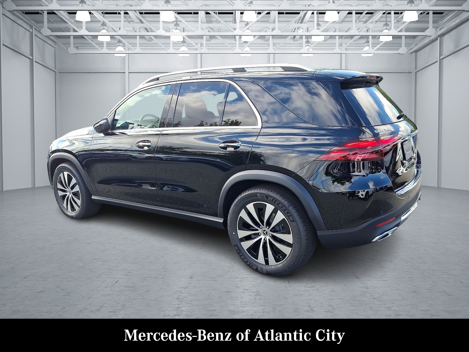 2026 Mercedes Benz GLE 350 4MATIC photo 3