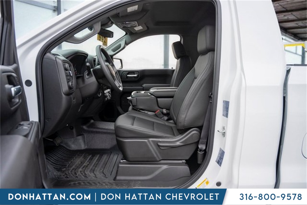 2026 Chevrolet Silverado 1500 photo 4