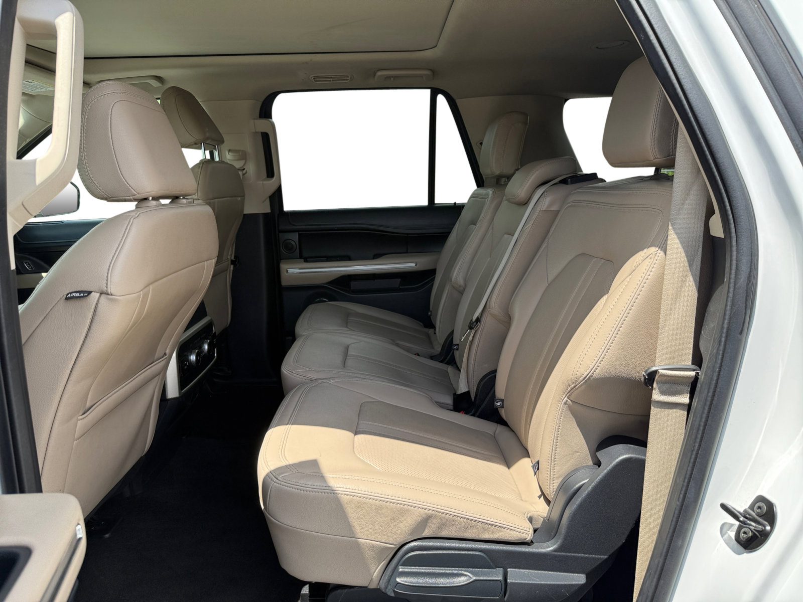 2022 Ford Expedition MAX Limited photo 16