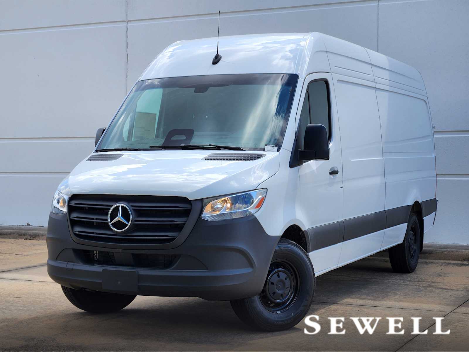 2025 Mercedes-Benz Sprinter Cargo Van Base's photo