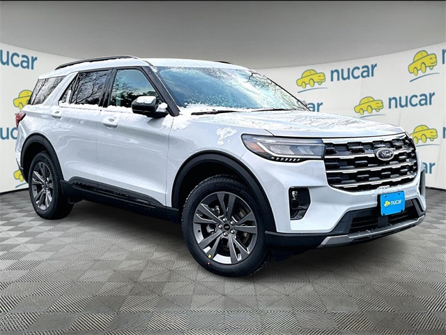 2026 Ford Explorer Active's photo