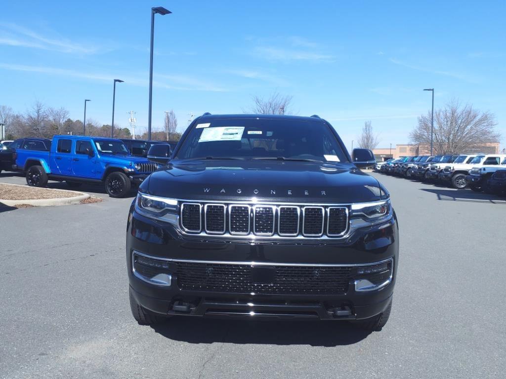 2025 Jeep Wagoneer photo 2