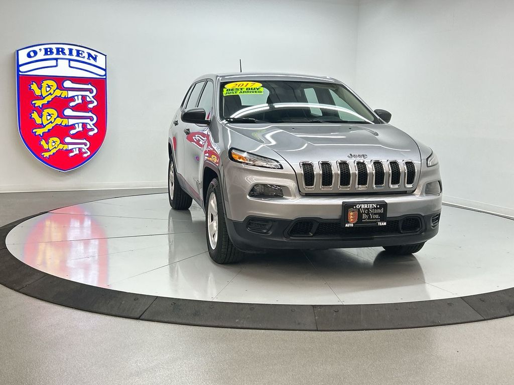 2017 Jeep Cherokee Sport's photo