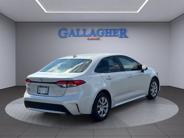 2022 Toyota Corolla LE photo 4