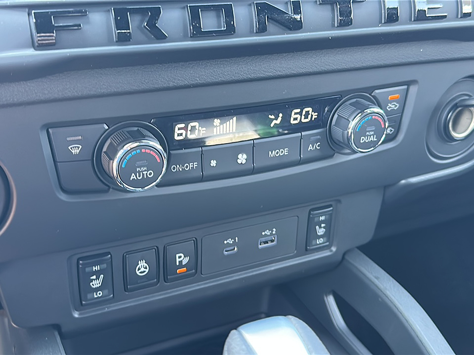 2026 Nissan Frontier Crew Cab SV photo 4