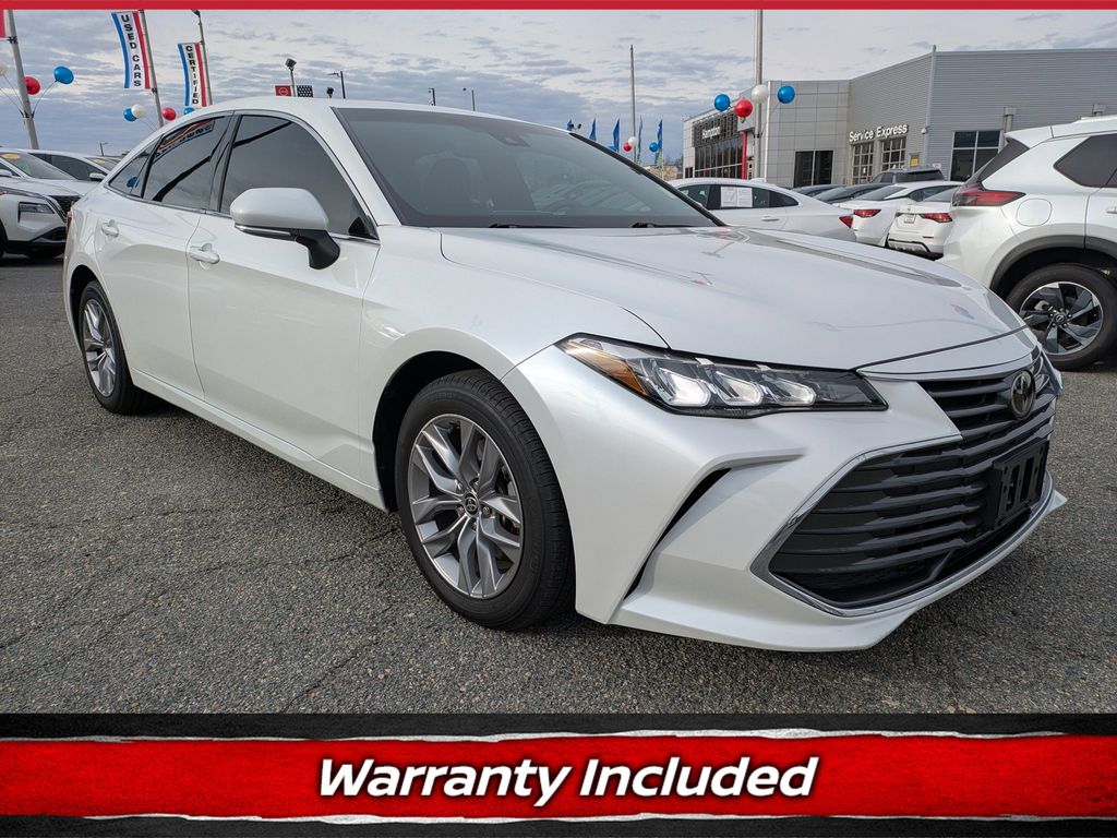 2022 Toyota Avalon XLE's photo