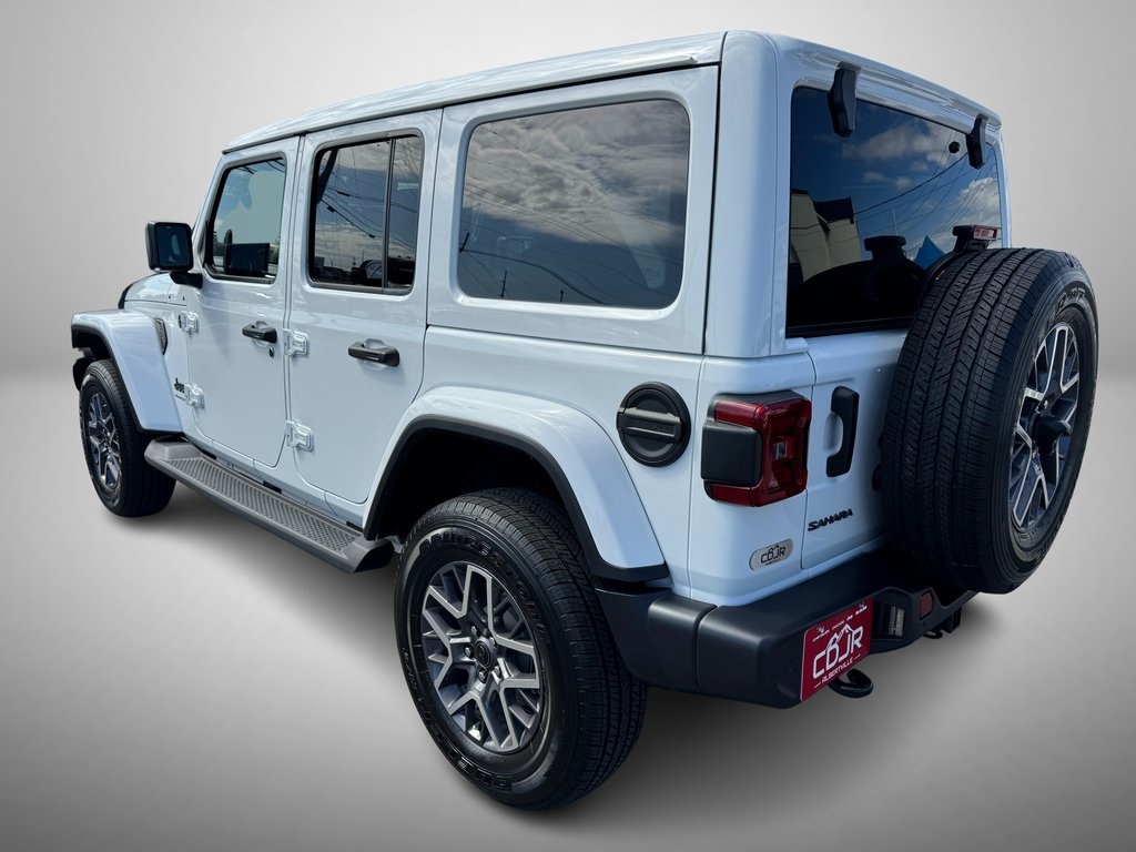 2026 Jeep Wrangler Sahara photo 4