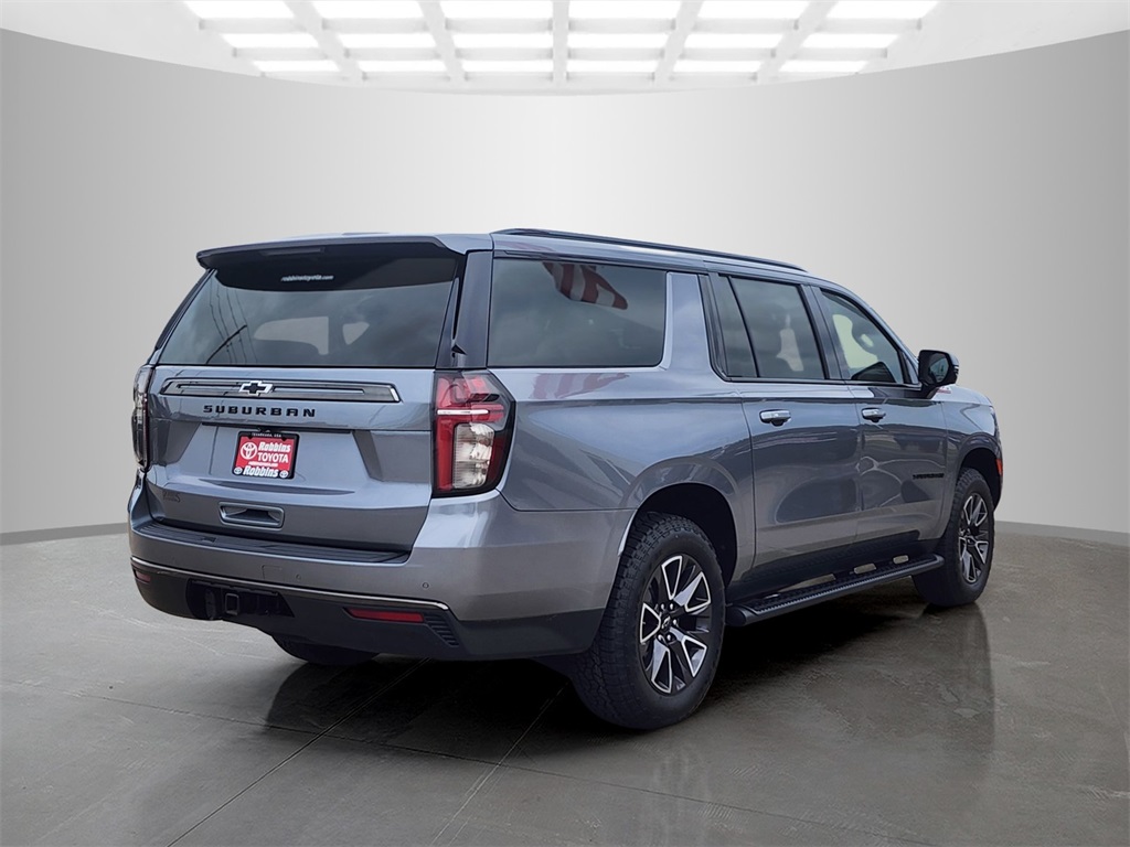2021 Chevrolet Suburban Z71 photo 3