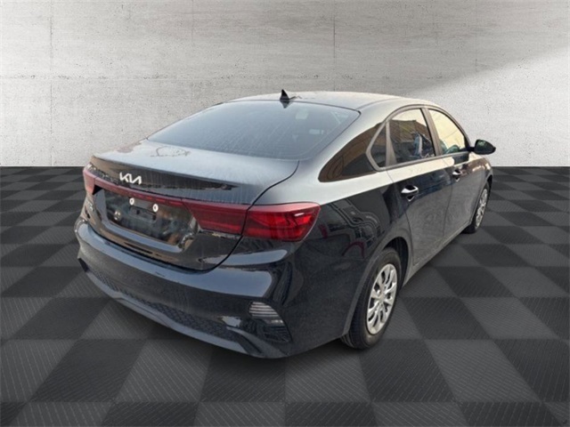 2023 Kia Forte LX photo 7