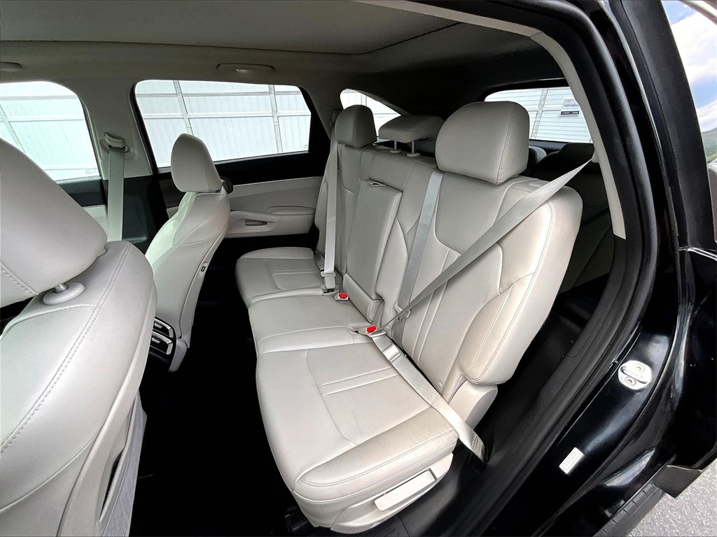 2022 Kia Sorento S photo 15
