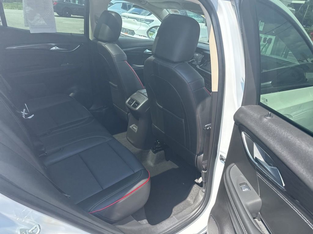 2022 Buick Envision Essence photo 12