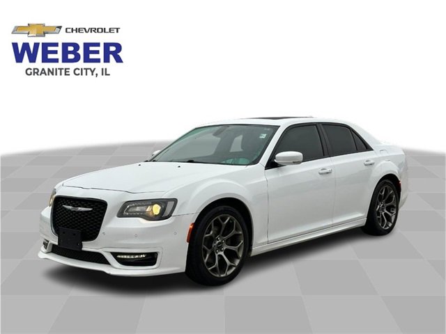 2018 Chrysler 300 S's photo