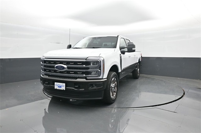 2025 Ford F-350 King Ranch photo 3