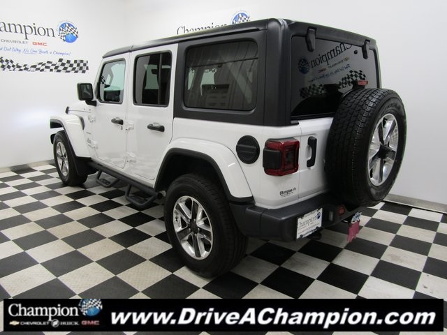 2021 Jeep Wrangler Unlimited Sahara photo 9
