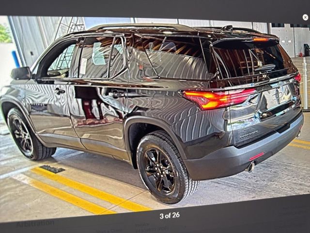 2023 Chevrolet Traverse LS photo 4