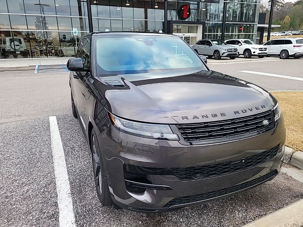 2024 Land Rover Range Rover Sport SE's photo