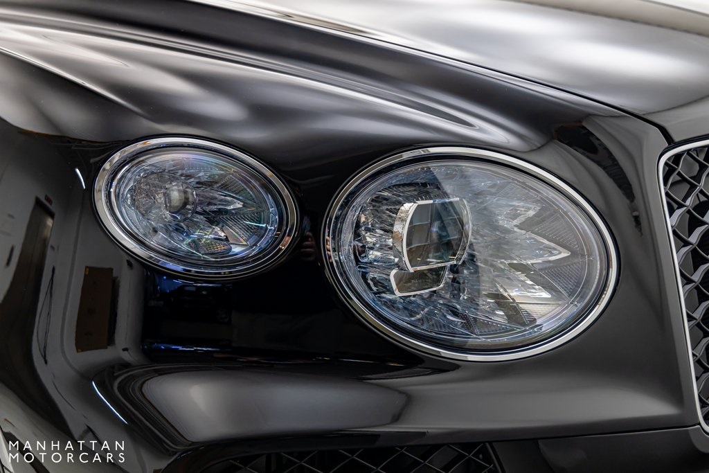 2024 Bentley Bentayga EWB photo 10