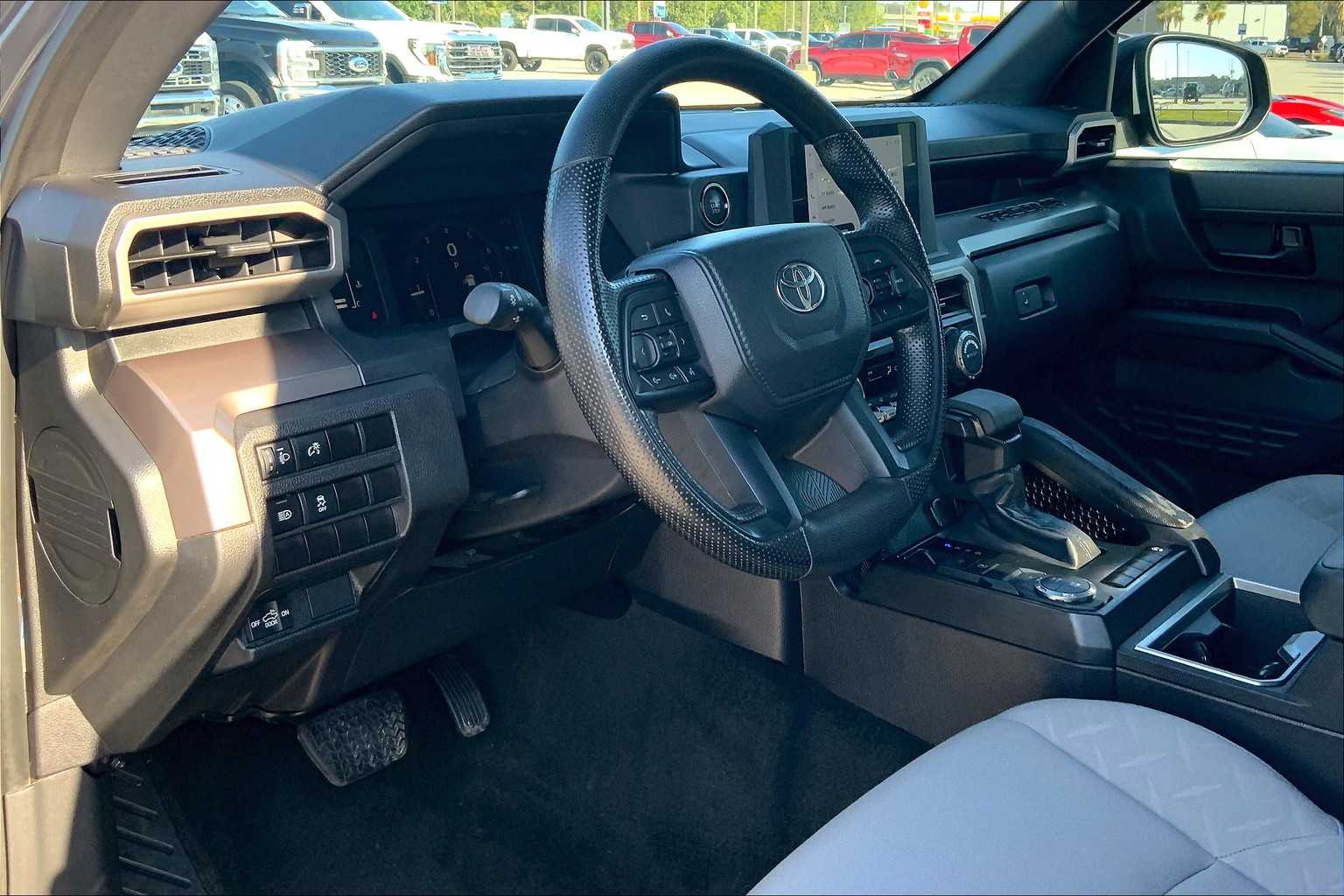 2024 Toyota Tacoma SR5 photo 16
