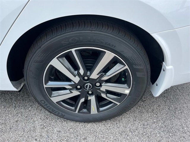 2025 Nissan Versa 1.6 S photo 10