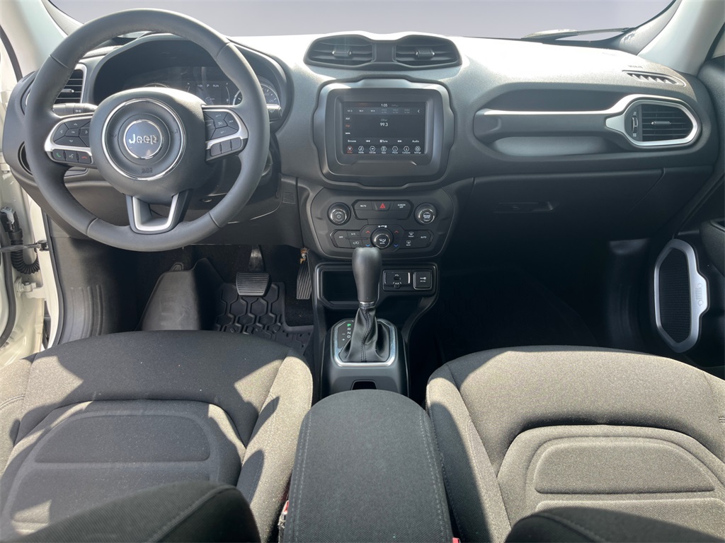 2018 Jeep Renegade Latitude North Edition photo 12
