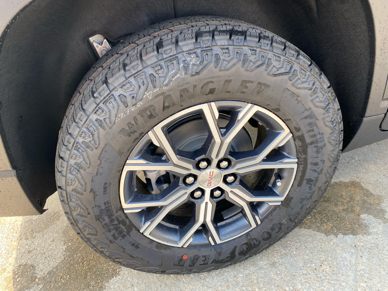 2026 Gmc Acadia AT4 photo 30