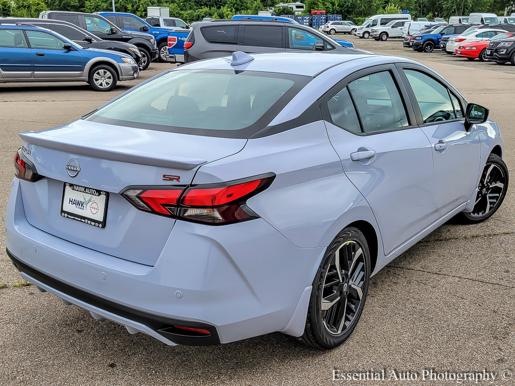 2025 Nissan Versa SR photo 3