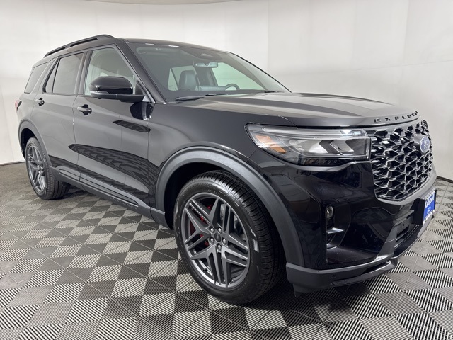 2025 Ford Explorer ST's photo