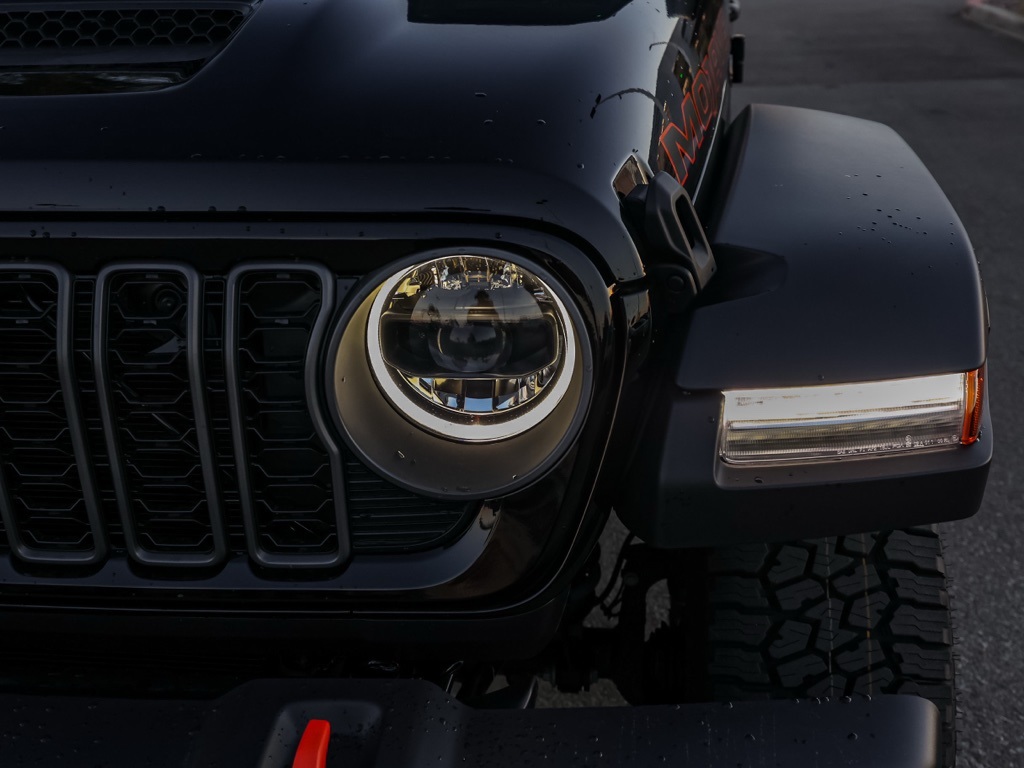 New 2026 Black Clear-Coat Exterior Paint Jeep Mojave image 9