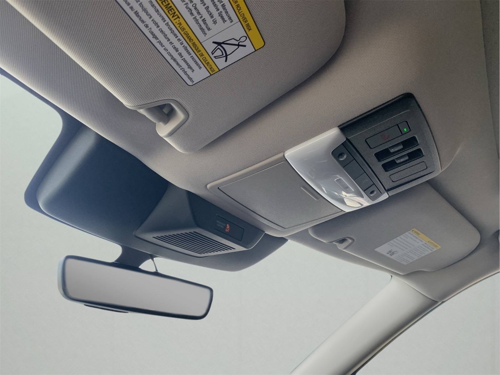 2025 Nissan Pathfinder Platinum photo 22