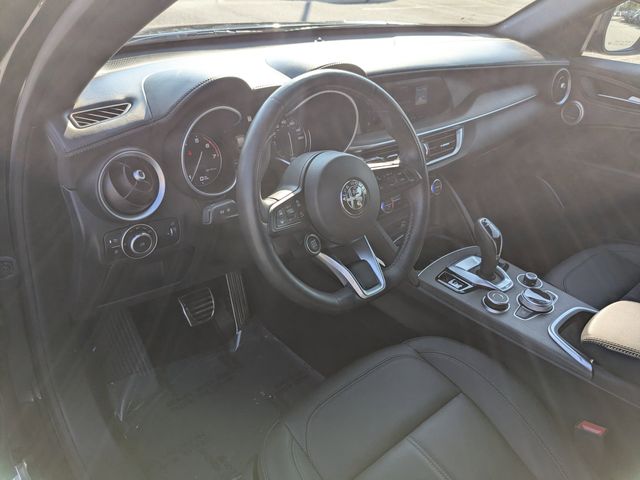 2022 Alfa Romeo Stelvio Ti photo 16