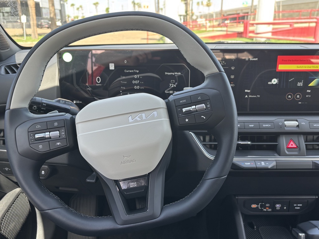 2025 Kia K4 GT-Line photo 10