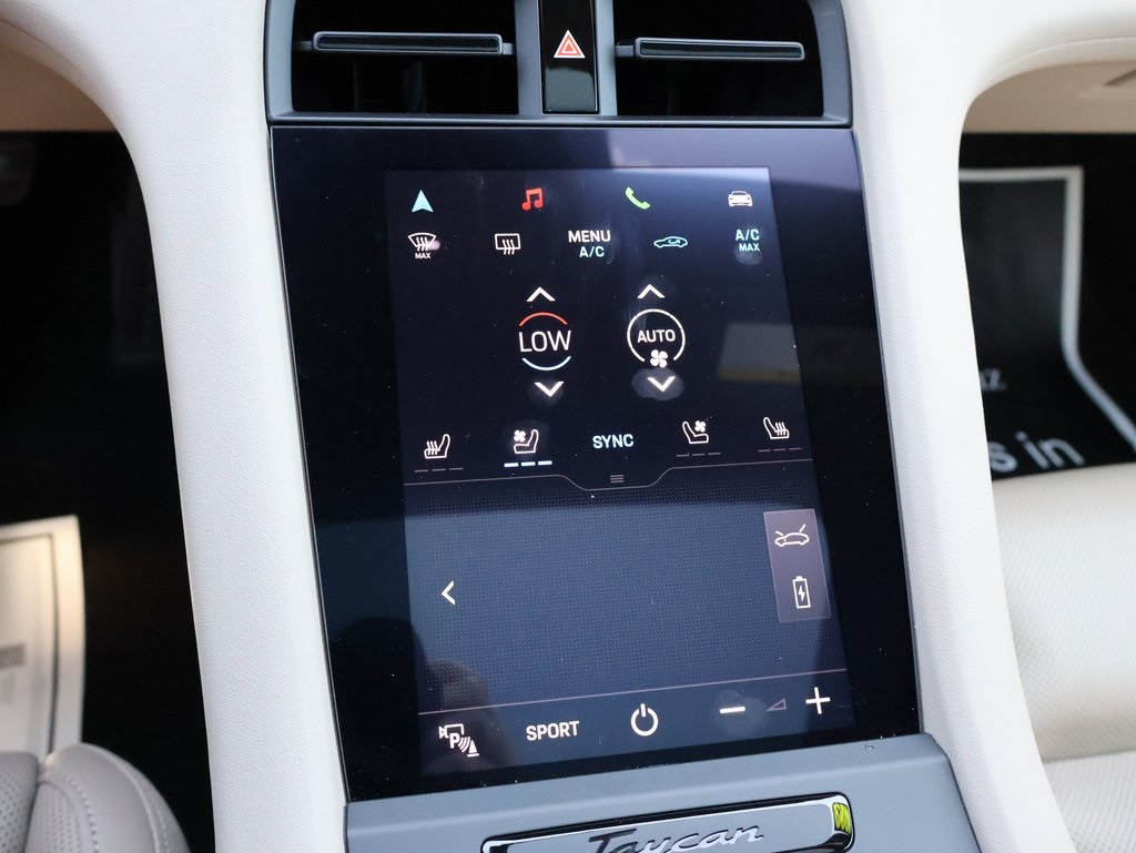 2023 Porsche Taycan 4S photo 24