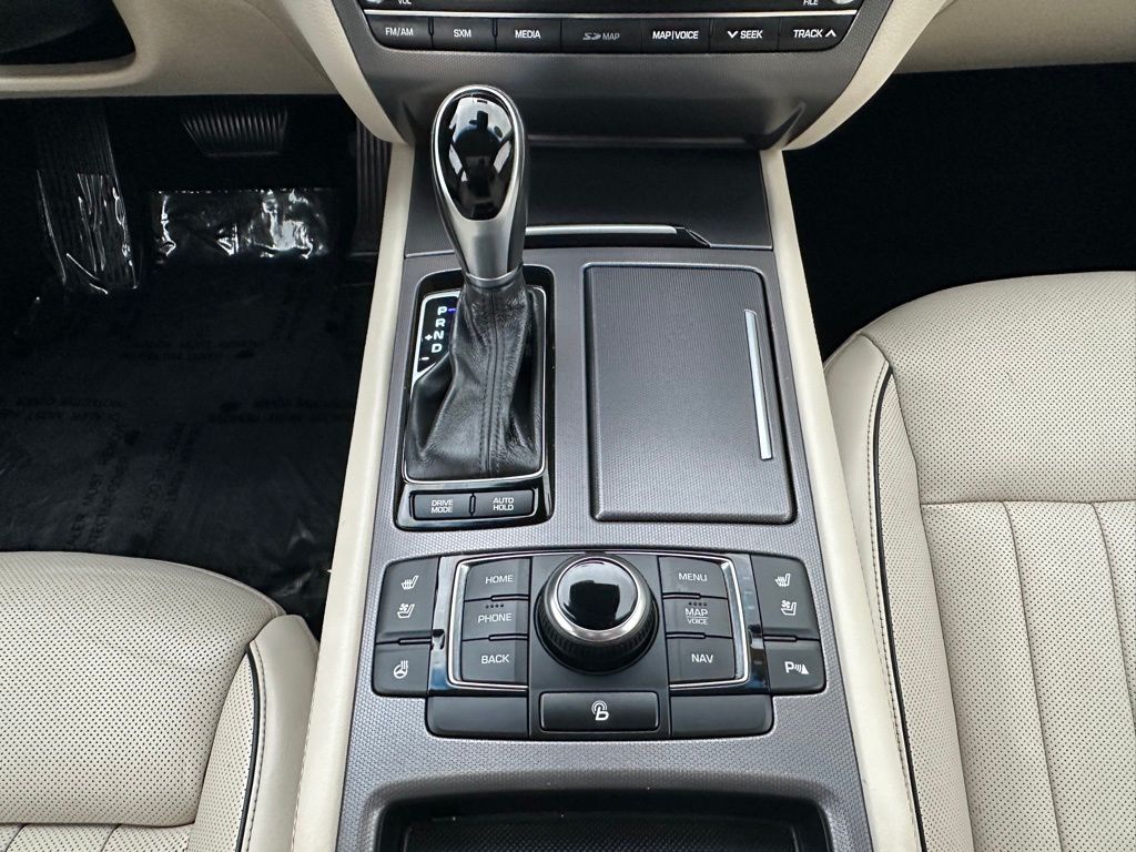 2017 Genesis G80 3.8 AWD photo 14