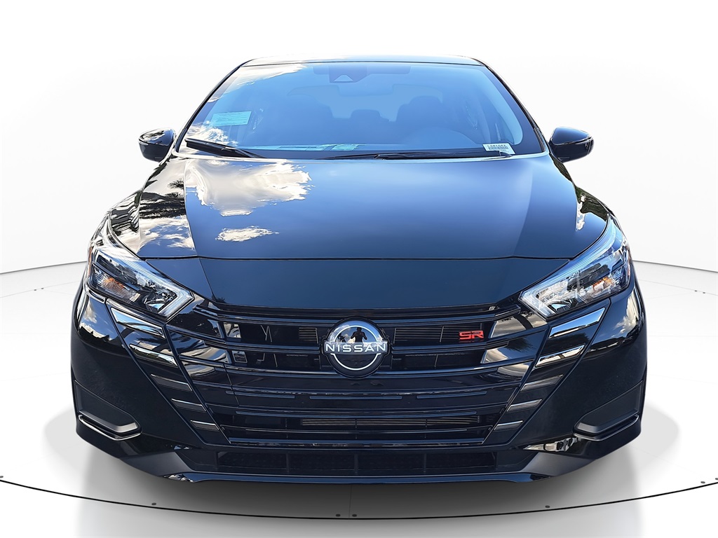 2025 Nissan Versa 1.6 SR photo 3