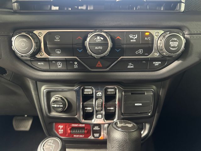 2025 Jeep Wrangler Rubicon photo 16