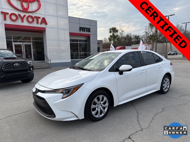 2024 Toyota Corolla LE's photo