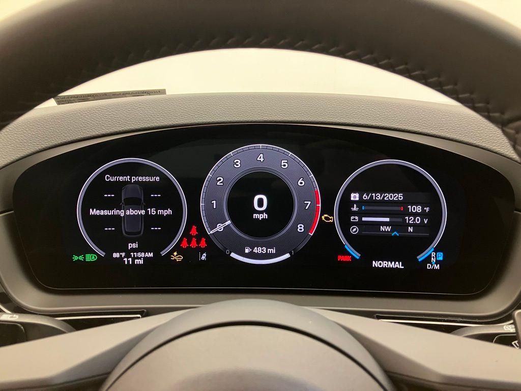 2025 Porsche Cayenne Base photo 20